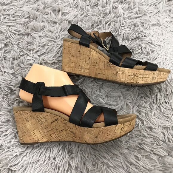 CLARKS ARTISAN BLACK LEATHER WEDGE CORK Straps SANDALS 10M - Picture 4 of 9